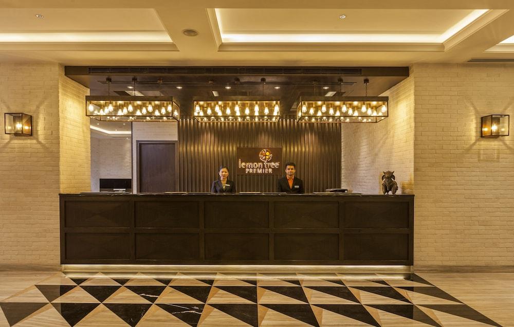 Lemon Tree Premier City Center Pune Eksteriør bilde