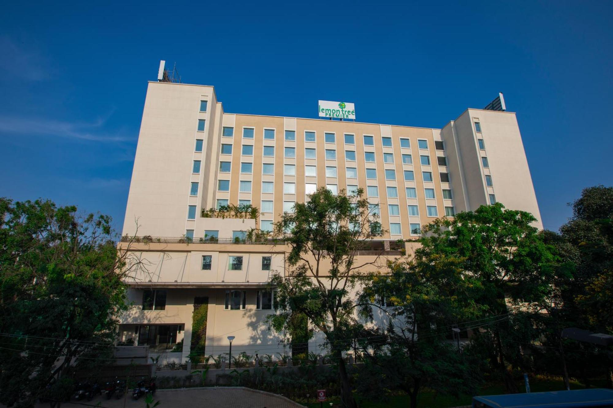 Lemon Tree Premier City Center Pune Eksteriør bilde
