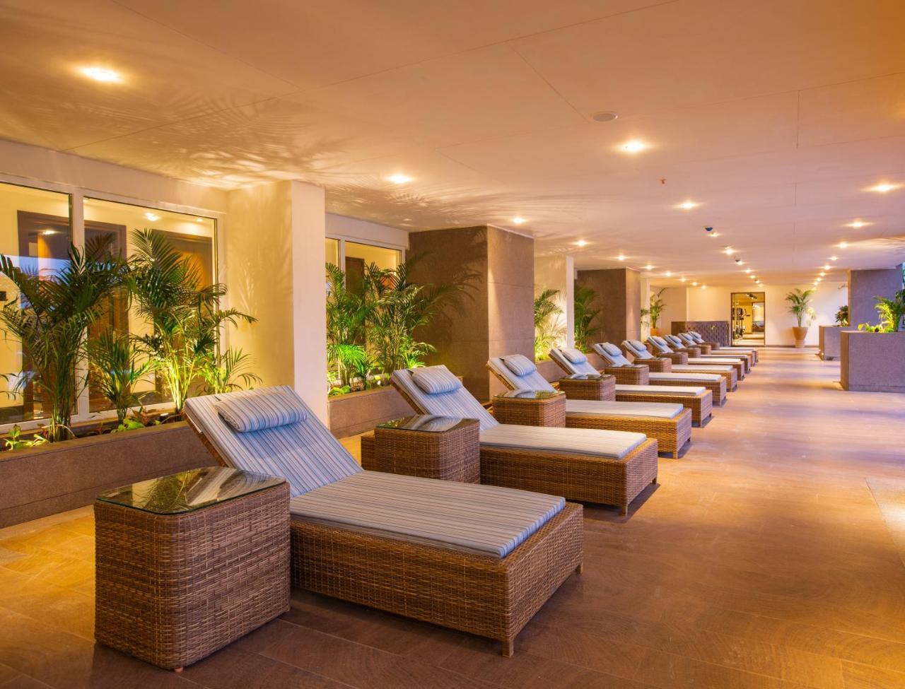 Lemon Tree Premier City Center Pune Eksteriør bilde
