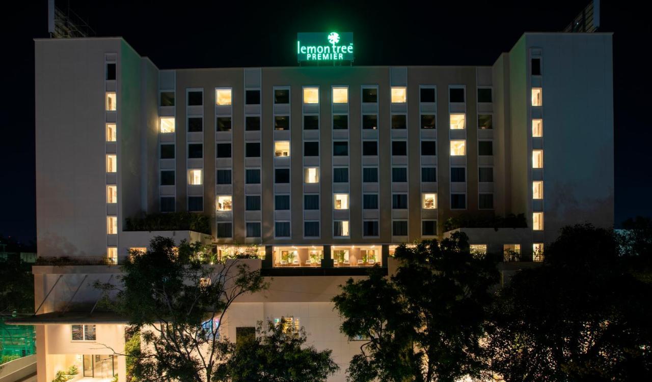 Lemon Tree Premier City Center Pune Eksteriør bilde