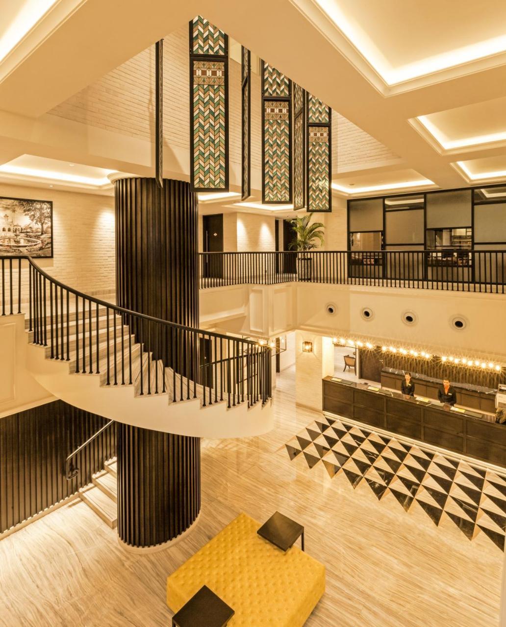 Lemon Tree Premier City Center Pune Eksteriør bilde